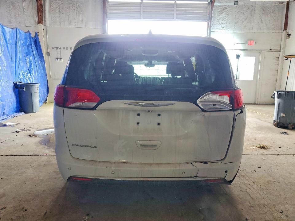 Продажа на аукционе авто 2017 Chrysler Pacifica, vin: 2C4RC1BGXHR832400, номер лота: 76334235