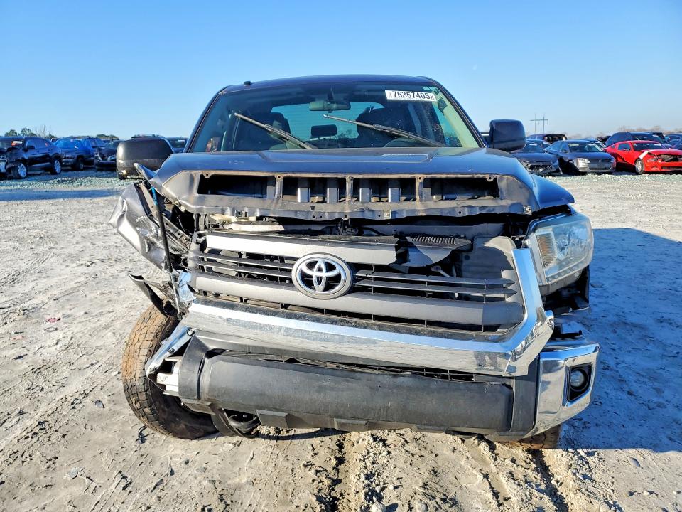 76367405 :رقم المزاد ، 5TFDW5F13FX417304 vin ، 2015 Toyota Tundra مزاد بيع