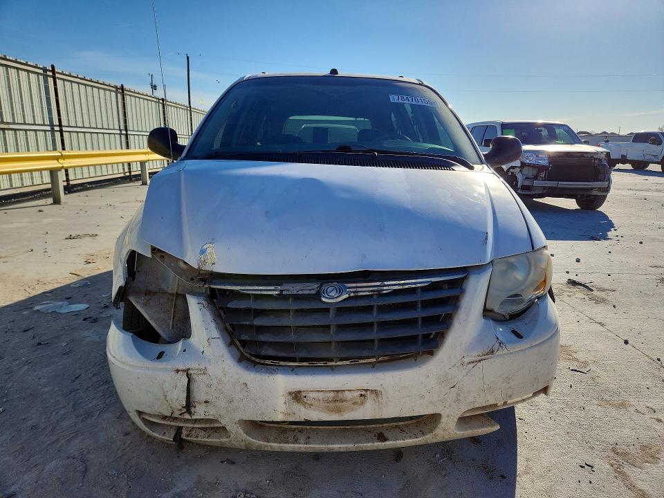 2005 Chrysler Town & Country მანქანა იყიდება აუქციონზე, vin: 2C4GP44R55R520248, აუქციონის ნომერი: 78470155