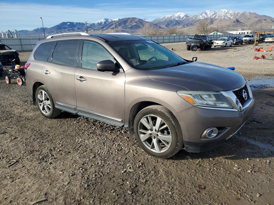 Продажа на аукционе авто 2013 Nissan Pathfinder, vin: 5N1AR2MM2DC622330, номер лота: 62432706