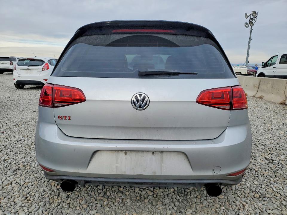 79097015 :رقم المزاد ، 3VW447AUXHM044321 vin ، 2017 Volkswagen Gti مزاد بيع
