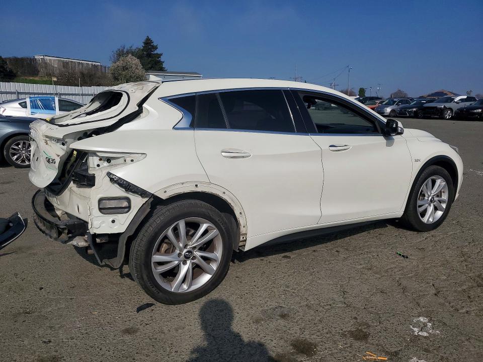 75751835 :رقم المزاد ، SJKCH5CP5KA010805 vin ، 2019 Infiniti Qx30 مزاد بيع