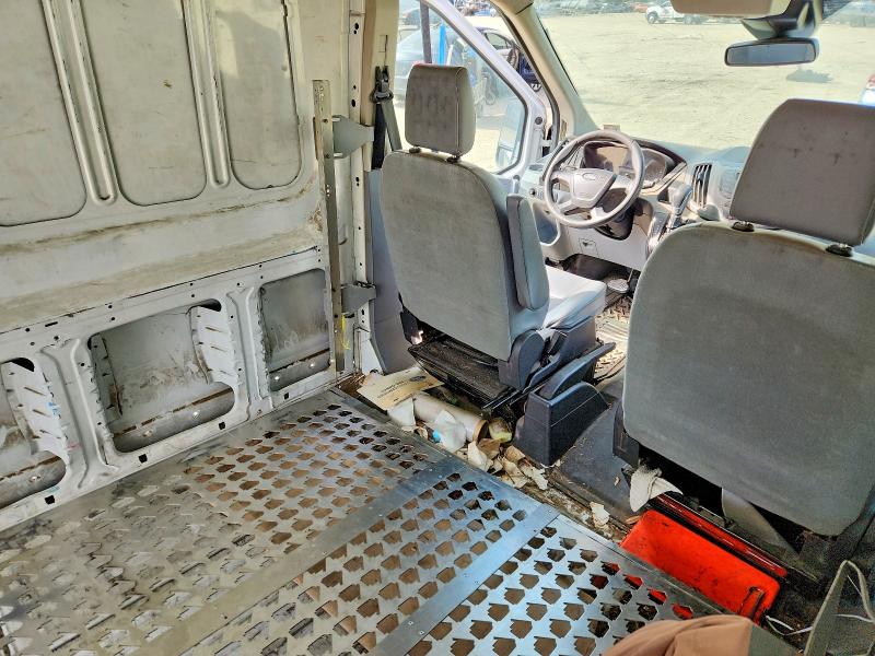 54123406 :رقم المزاد ، 1FTYR2CM8JKA23955 vin ، 2018 Ford Transit مزاد بيع