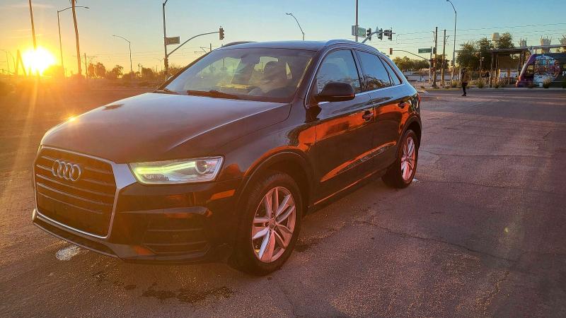 2017 Audi Q3 Premium მანქანა იყიდება აუქციონზე, vin: WA1HCCFS1HR005553, აუქციონის ნომერი: 76732115
