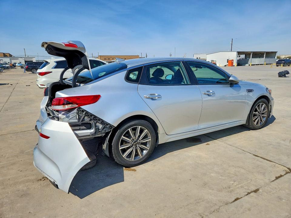 2019 Kia Optima მანქანა იყიდება აუქციონზე, vin: 5XXGT4L31KG358762, აუქციონის ნომერი: 78646345