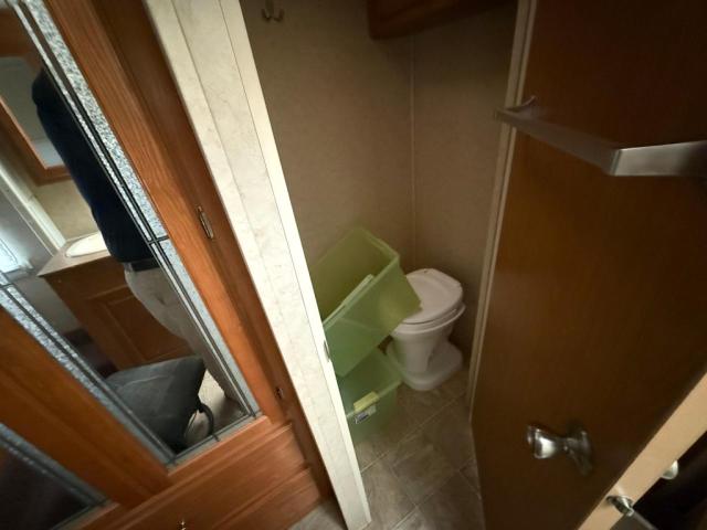 Продажа на аукционе авто 2005 Dutchmen 5th Wheel, vin: 47CFD1P2X5P610903, номер лота: 77112095