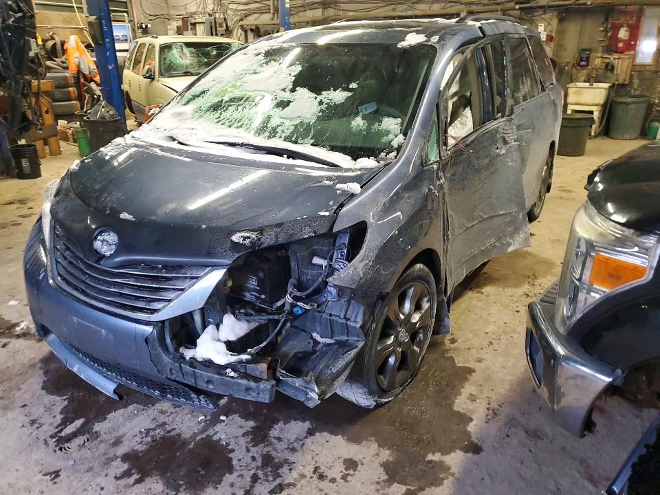 Продажа на аукционе авто 2013 Toyota Sienna, vin: 5TDYK3DC7DS341420, номер лота: 73839885