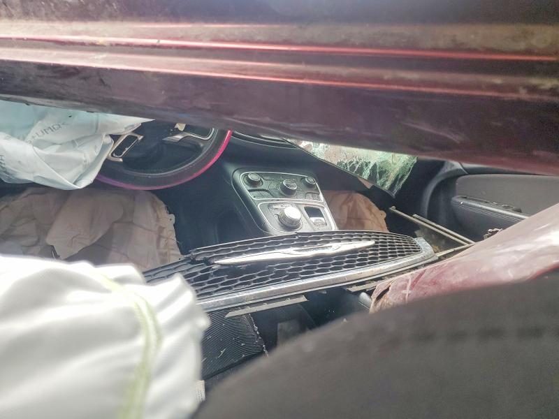 74845035 :رقم المزاد ، 1C3CCCAB0FN563748 vin ، 2015 Chrysler 200 مزاد بيع
