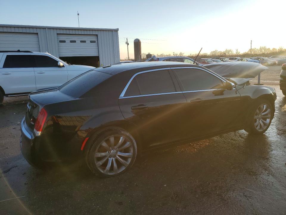 Продаж на аукціоні авто 2019 Chrysler 300, vin: 2C3CCAAG4KH746167, номер лоту: 77394295