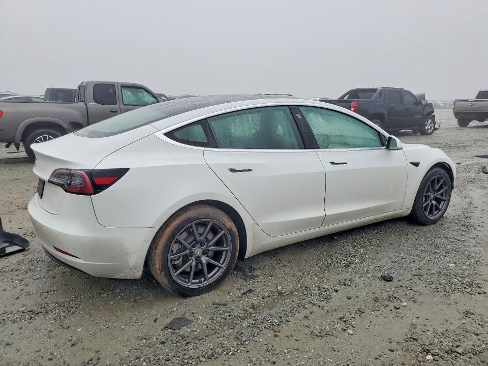 Продажа на аукционе авто 2020 Tesla Model 3, vin: 5YJ3E1EA1LF797175, номер лота: 75910595