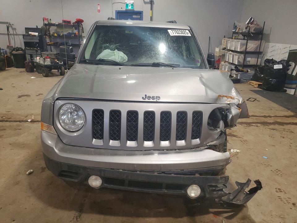 2015 Jeep Patriot მანქანა იყიდება აუქციონზე, vin: 1C4NJRAB3FD338985, აუქციონის ნომერი: 77823025