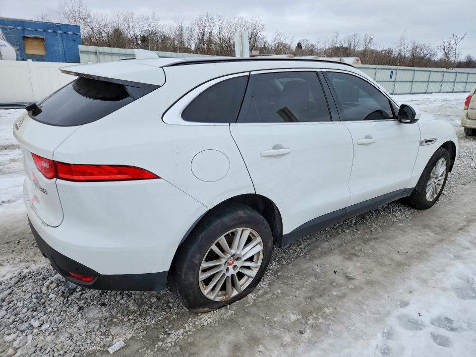 Продаж на аукціоні авто 2017 Jaguar F-pace, vin: SADCK2BV9HA065533, номер лоту: 77272425
