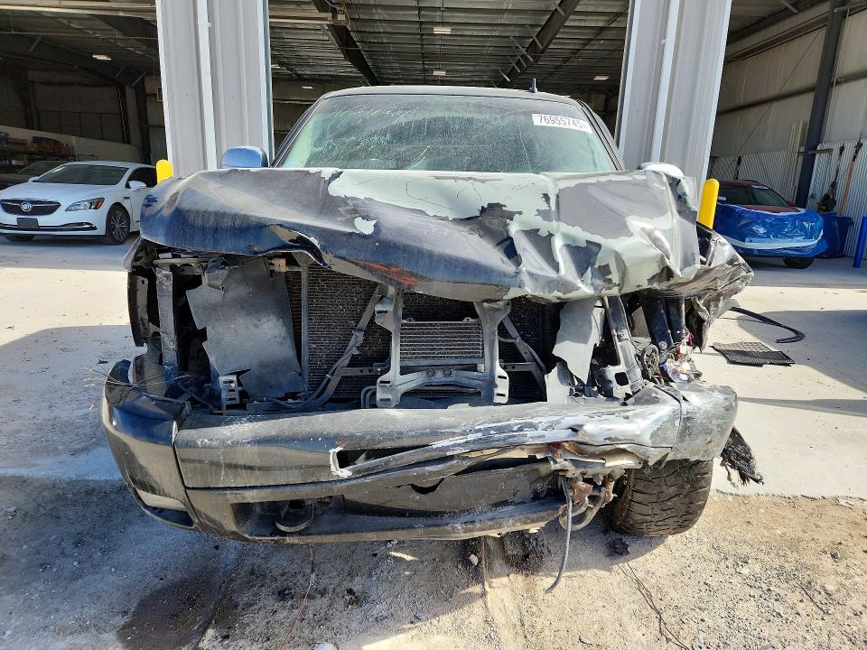 76955745 :رقم المزاد ، 3GCPKSE30BG296983 vin ، 2011 Chevrolet Silverado مزاد بيع