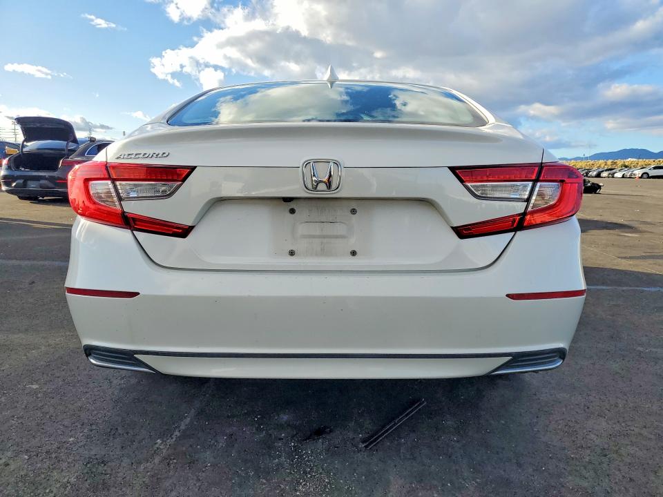 Aukcja sprzedaży 2018 Honda Accord, vin: 1HGCV1F18JA177090, numer aukcji: 77972195