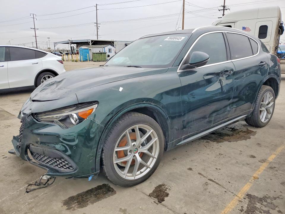 2021 Alfa Romeo Stelvio მანქანა იყიდება აუქციონზე, vin: ZASPAKBN1M7D03986, აუქციონის ნომერი: 76600445