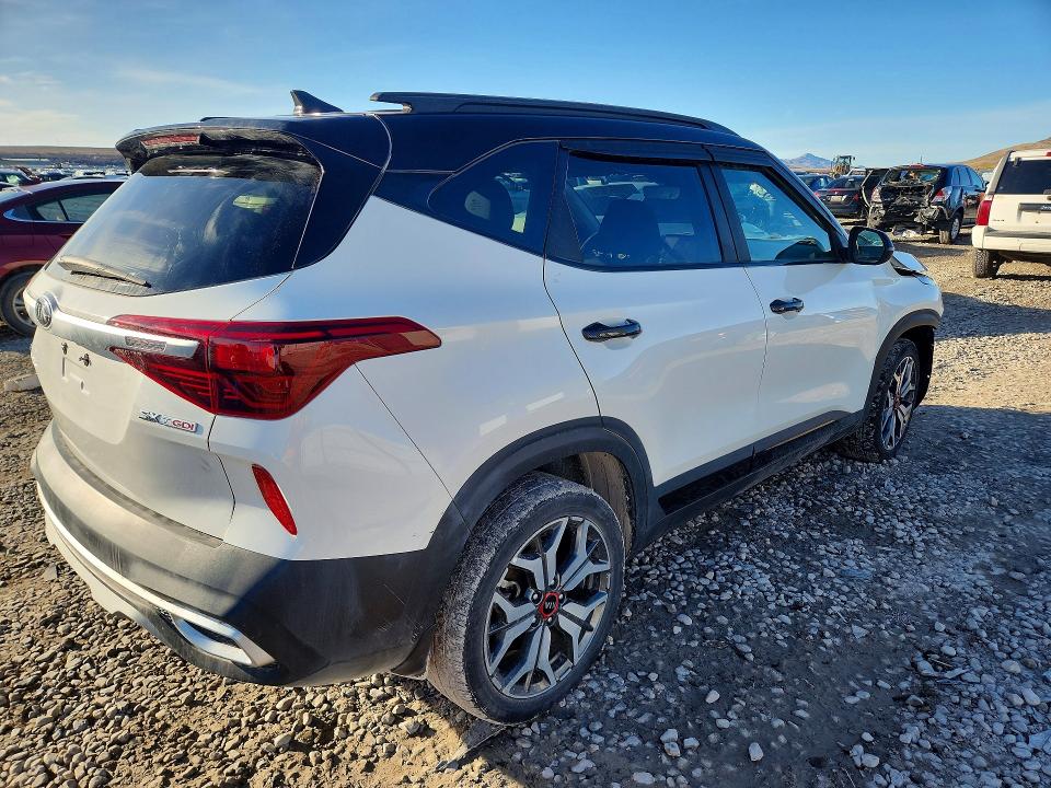 78992895 :رقم المزاد ، KNDETCA2XM7210939 vin ، 2021 Kia Seltos مزاد بيع