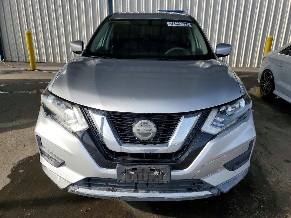 78095695 :رقم المزاد ، KNMAT2MT5JP529478 vin ، 2018 Nissan Rogue مزاد بيع