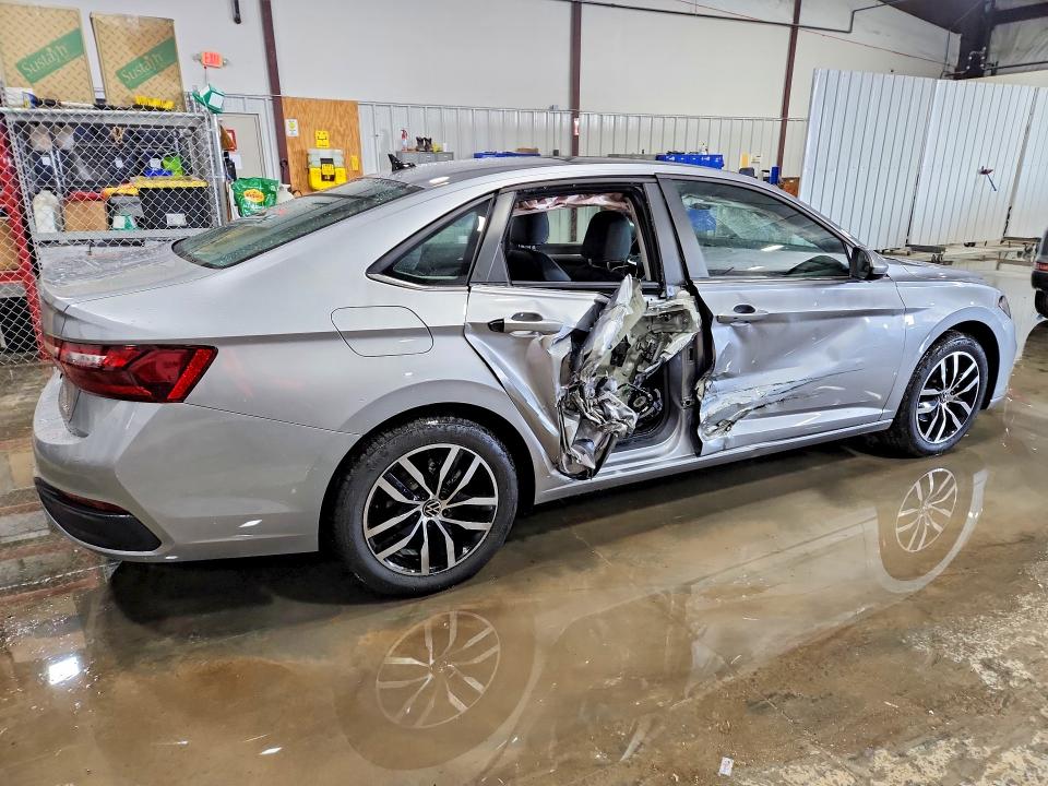 75687515 :رقم المزاد ، 3VW7X7BU5SM034824 vin ، 2025 Volkswagen Jetta مزاد بيع
