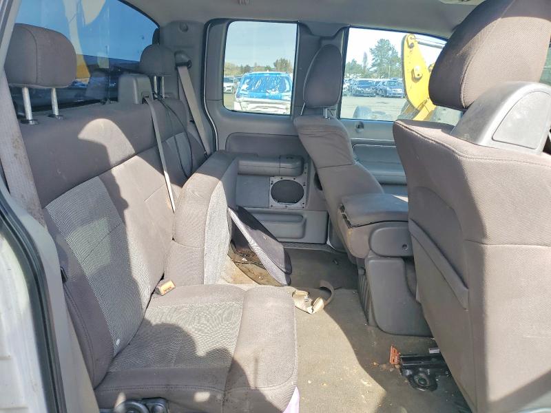 77586085 :رقم المزاد ، 1FTPX12575KE38535 vin ، 2005 Ford F150 مزاد بيع