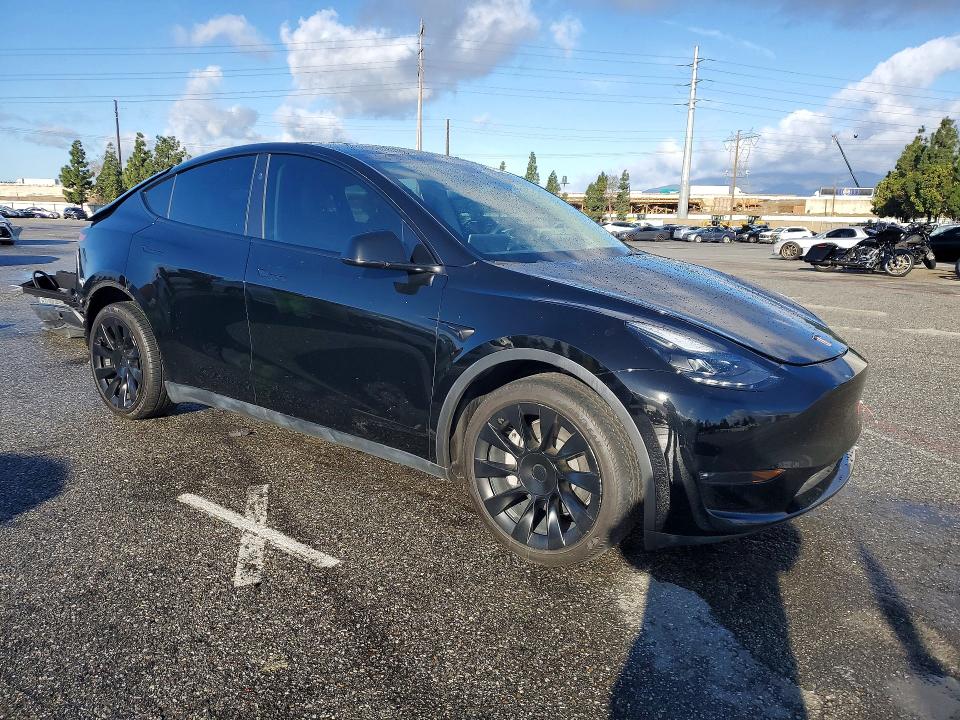 77868975 :رقم المزاد ، 7SAYGDEE7PF796738 vin ، 2023 Tesla Model Y مزاد بيع
