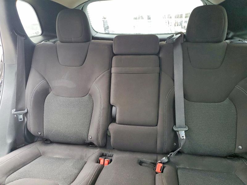 77950645 :رقم المزاد ، 1C4PJMCBXKD121730 vin ، 2019 Jeep Cherokee مزاد بيع