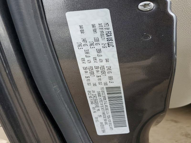 77968485 :رقم المزاد ، 2C4RC1BG4GR281492 vin ، 2016 Chrysler Town & Country مزاد بيع