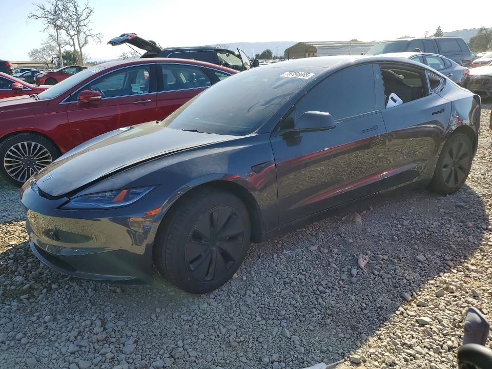 75784905 :رقم المزاد ، 5YJ3E1EA0SF058300 vin ، 2025 Tesla Model 3 مزاد بيع