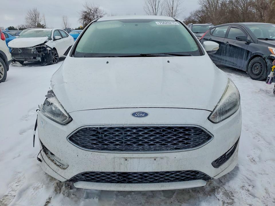 75620215 :رقم المزاد ، 1FADP3F27GL272969 vin ، 2016 Ford Focus مزاد بيع