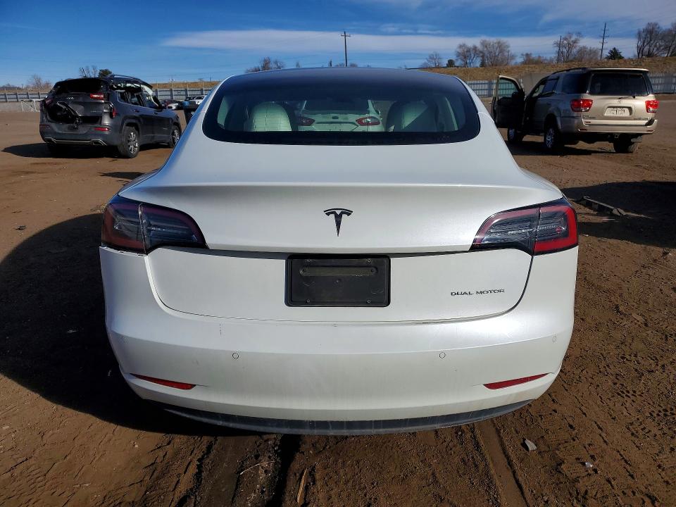 Продажа на аукционе авто 2022 Tesla Model 3, vin: 5YJ3E1EB4NF263809, номер лота: 77318955