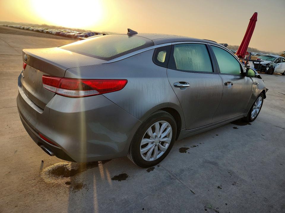 Продажа на аукционе авто 2018 Kia Optima, vin: 5XXGT4L31JG207127, номер лота: 78281435