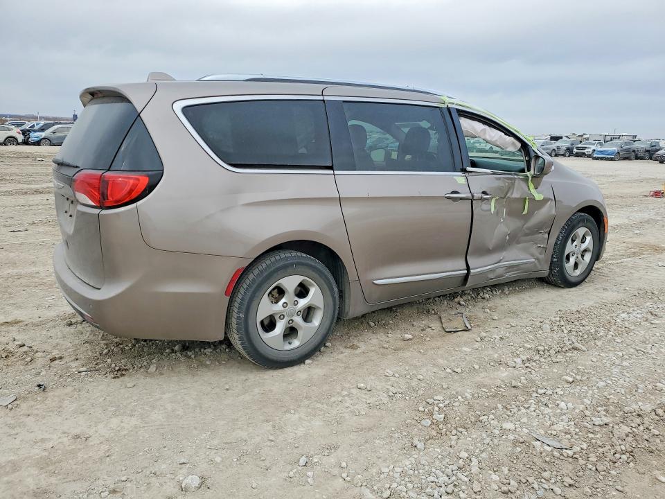 78125465 :رقم المزاد ، 2C4RC1EG0HR764121 vin ، 2017 Chrysler Pacifica مزاد بيع