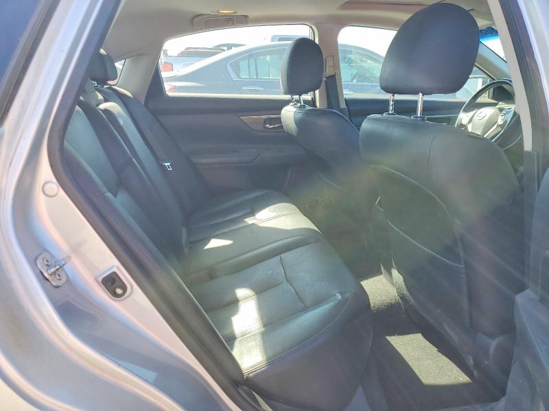 Продажа на аукционе авто 2015 Nissan Altima, vin: 1N4AL3AP4FN358891, номер лота: 76939305