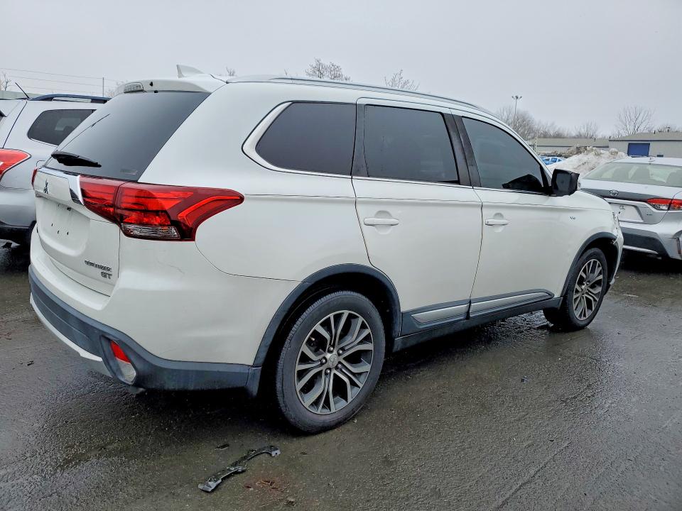 Продаж на аукціоні авто 2018 Mitsubishi Outlander, vin: JA4JZ4AX5JZ059095, номер лоту: 76393735