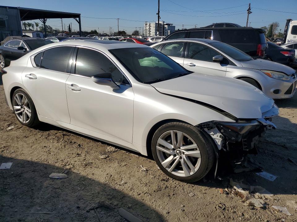 75060755 :رقم المزاد ، JTHCA1D24M5111511 vin ، 2021 Lexus Is 300 مزاد بيع