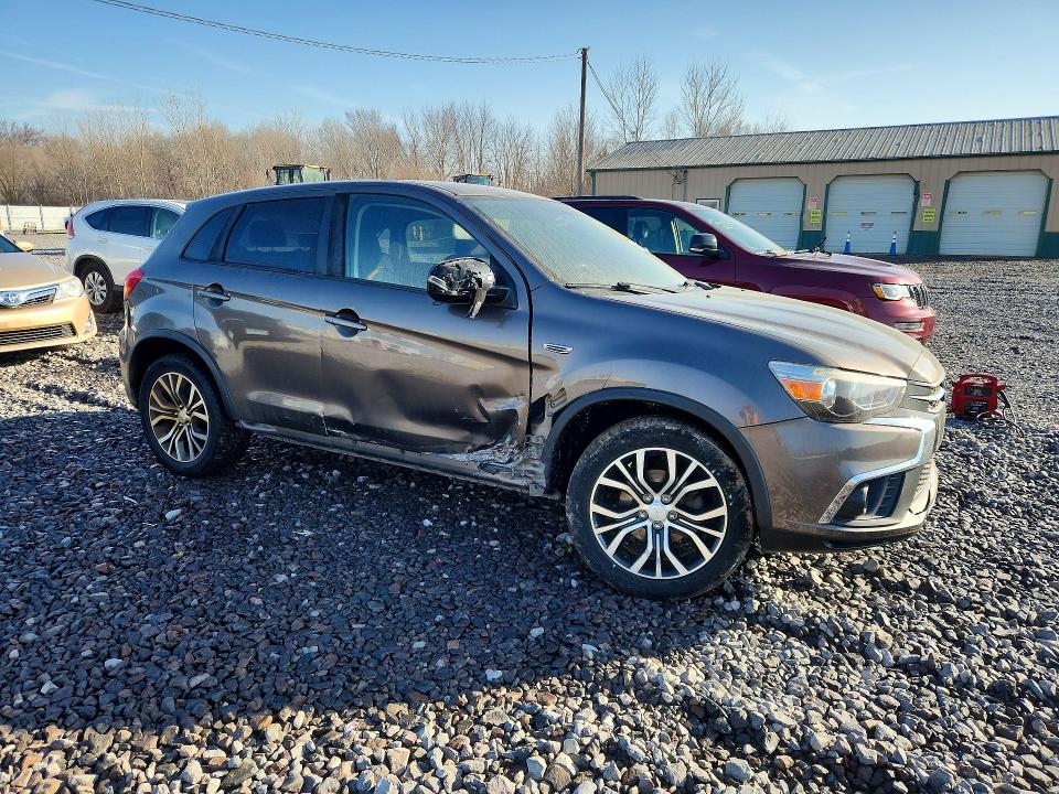 76000875 :رقم المزاد ، JA4AR3AU2JU010014 vin ، 2018 Mitsubishi Outlander Sport مزاد بيع