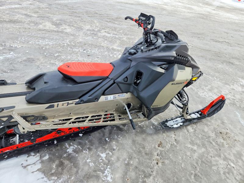 Продажа на аукционе авто 2022 Skid 850, vin: 2BPSTHNC1NV000014, номер лота: 77760025