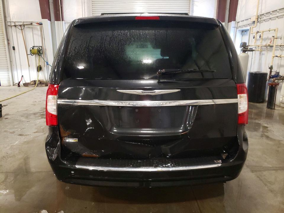 77899985 :رقم المزاد ، 2C4RC1BG1FR636746 vin ، 2015 Chrysler Town & Country مزاد بيع
