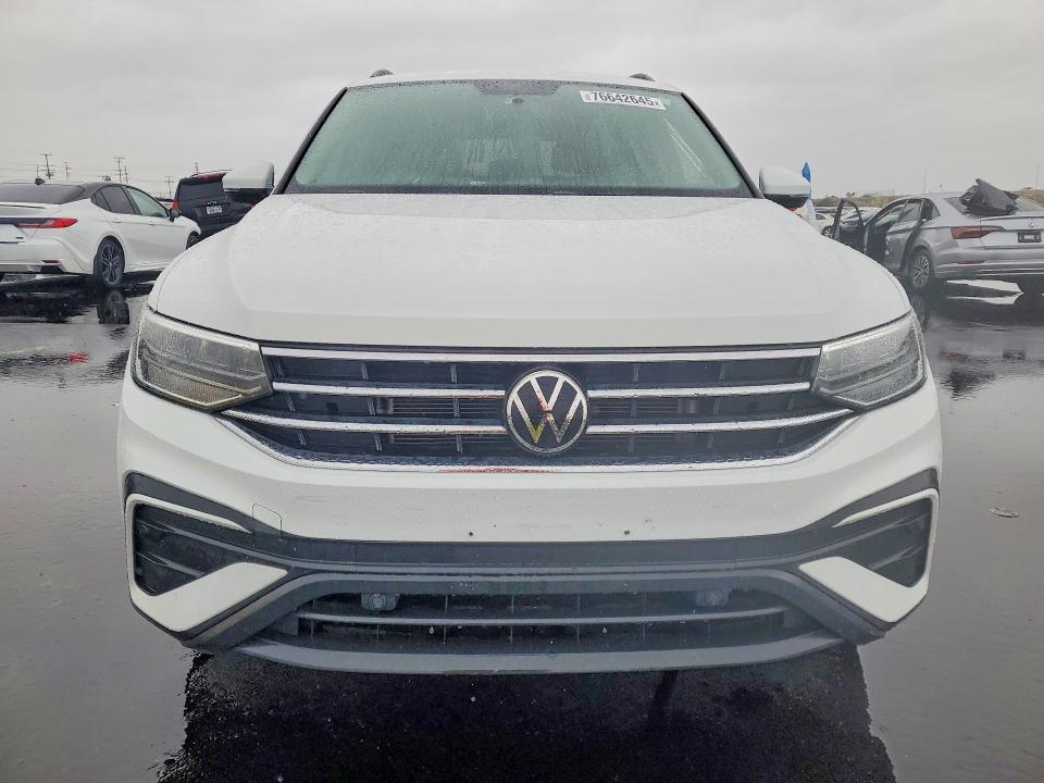 2022 Volkswagen Tiguan მანქანა იყიდება აუქციონზე, vin: 3VV1B7AX7NM173278, აუქციონის ნომერი: 76642645