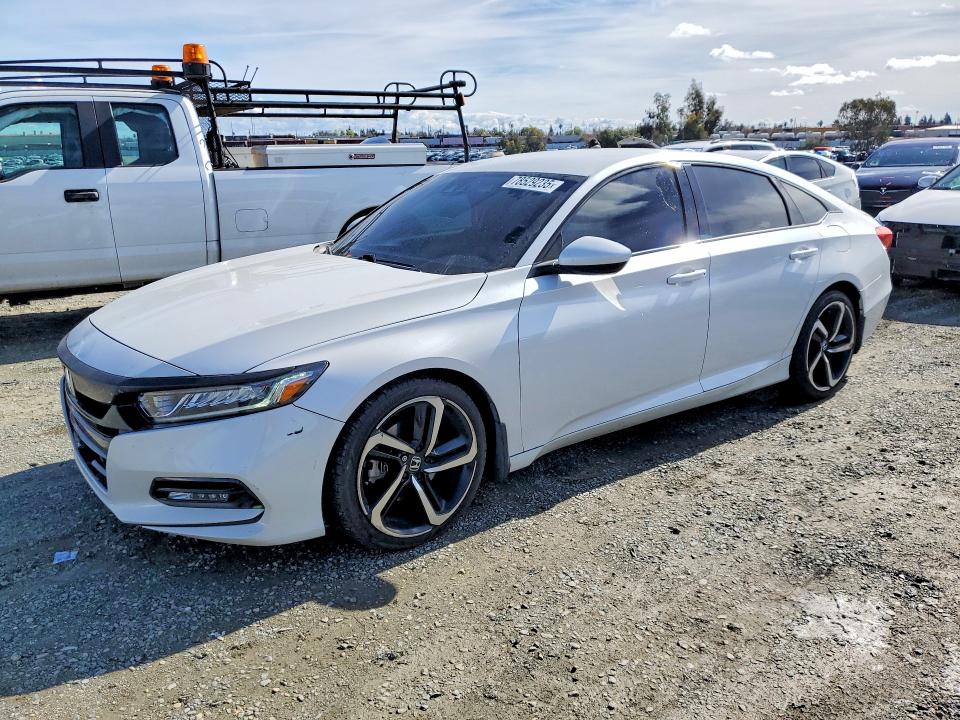 Продажа на аукционе авто 2018 Honda Accord, vin: 1HGCV1F34JA221328, номер лота: 78529235