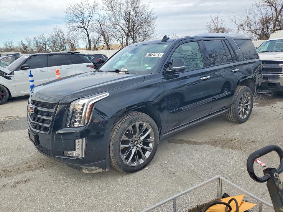 2020 Cadillac Escalade მანქანა იყიდება აუქციონზე, vin: 1GYS4CKJ6LR246355, აუქციონის ნომერი: 77431665