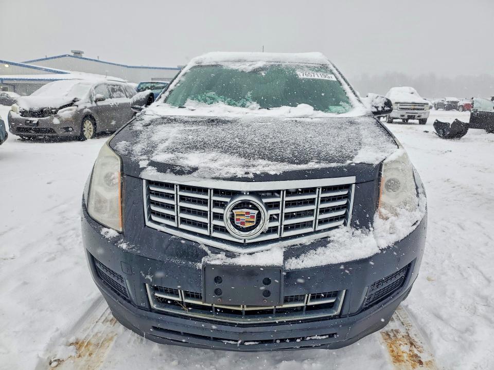 76571195 :رقم المزاد ، 3GYFNEE35GS579818 vin ، 2016 Cadillac Srx Luxury مزاد بيع