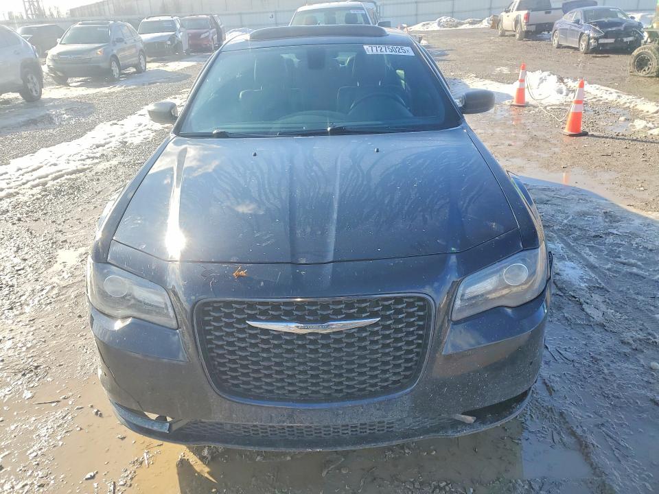 Продажа на аукционе авто 2015 Chrysler 300, vin: 2C3CCAGGXFH905366, номер лота: 77275025