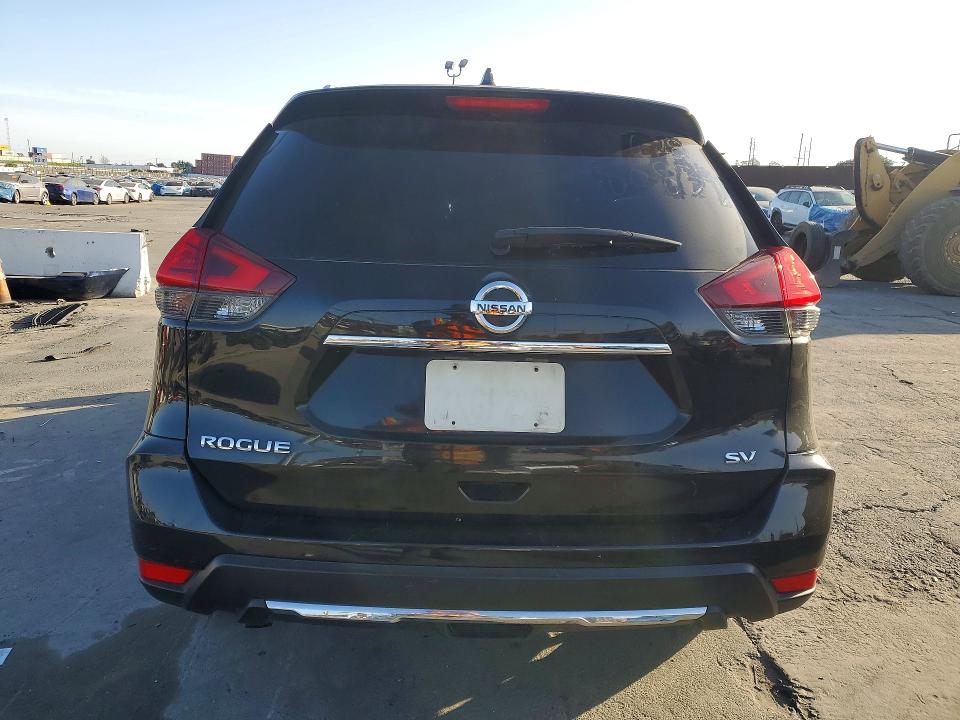 Продажа на аукционе авто 2017 Nissan Rogue, vin: KNMAT2MT5HP526929, номер лота: 74487495
