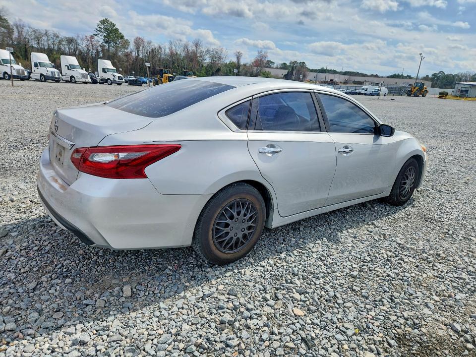 78808335 :رقم المزاد ، 1N4AL3AP3JC192898 vin ، 2018 Nissan Altima مزاد بيع