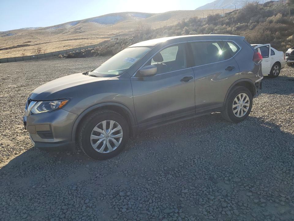 Продажа на аукционе авто 2018 Nissan Rogue, vin: KNMAT2MV5JP539638, номер лота: 76570815