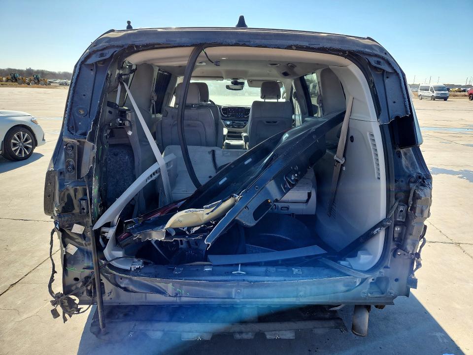 76142805 :رقم المزاد ، 2C4RC1BG7MR503051 vin ، 2021 Chrysler Pacifica مزاد بيع