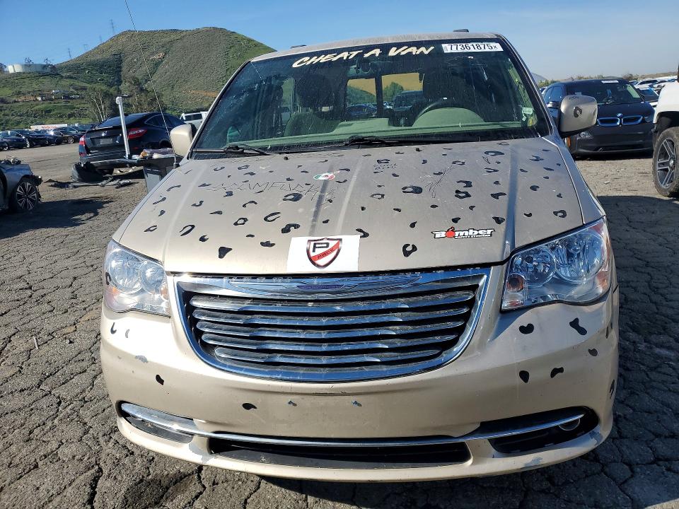 2016 Chrysler Town & Country მანქანა იყიდება აუქციონზე, vin: 2C4RC1BGXGR138675, აუქციონის ნომერი: 77361875