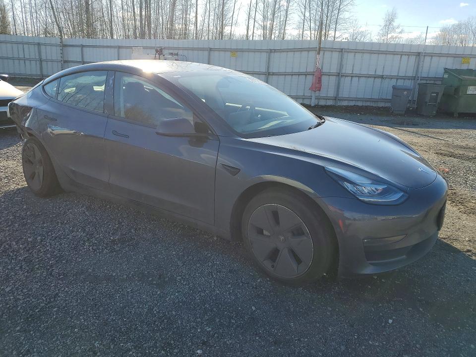 2022 Tesla Model 3 მანქანა იყიდება აუქციონზე, vin: 5YJ3E1EB9NF242583, აუქციონის ნომერი: 78732595