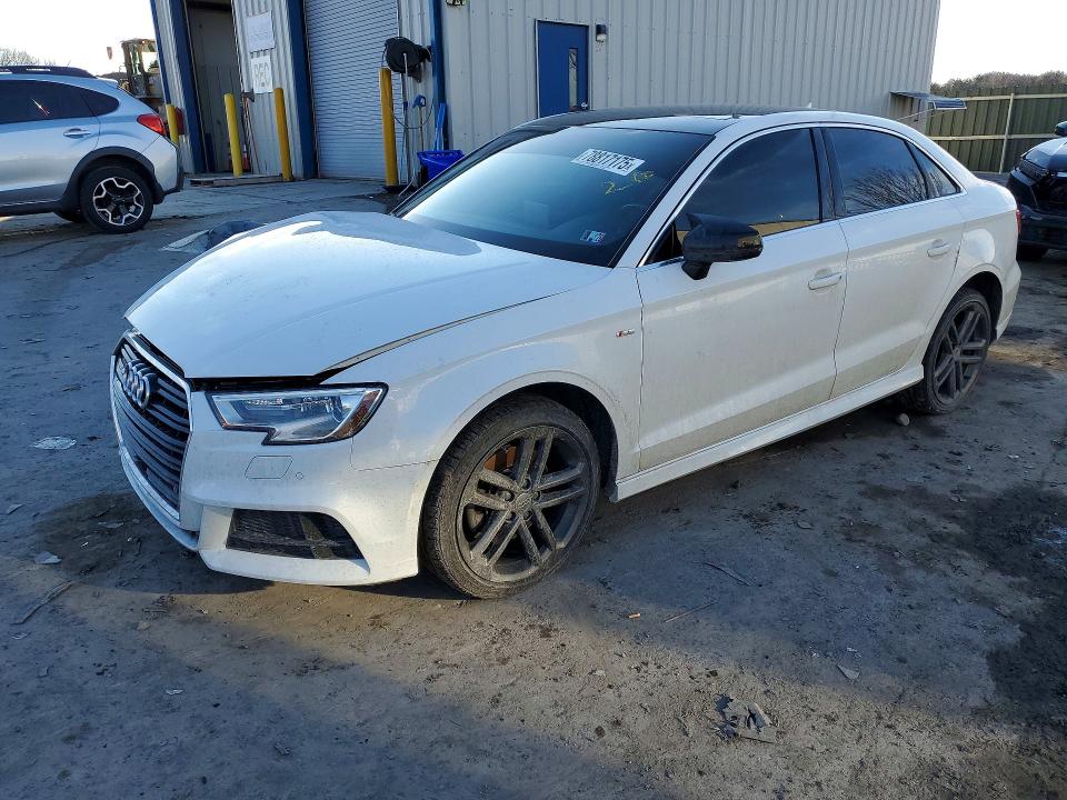 2017 Audi A3 მანქანა იყიდება აუქციონზე, vin: WAUJ8GFF8H1076845, აუქციონის ნომერი: 78817175