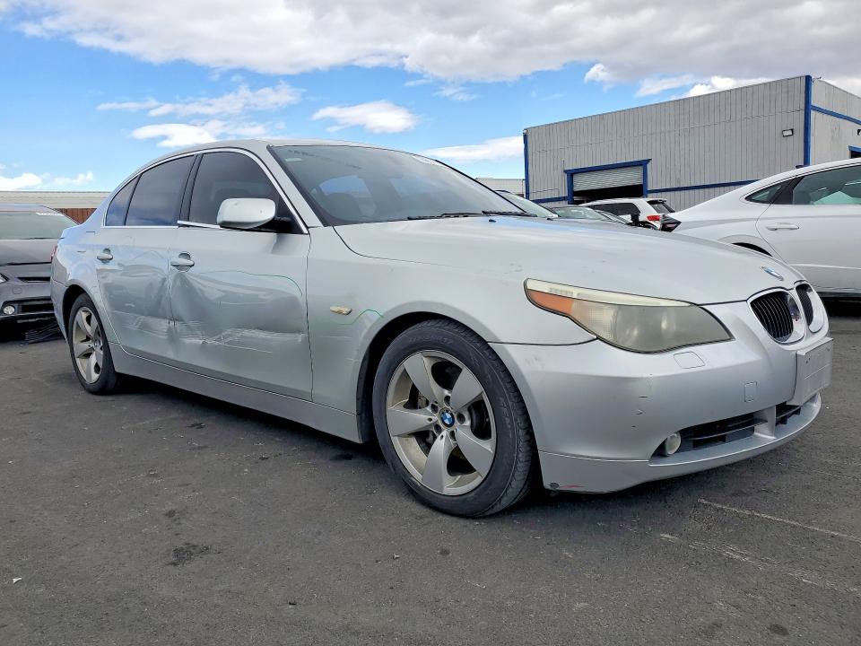 2006 Bmw 525 მანქანა იყიდება აუქციონზე, vin: WBANE53516CK84898, აუქციონის ნომერი: 76654735